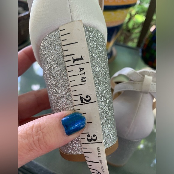 Beautiful silk and glitter heels - Picture 5 of 6